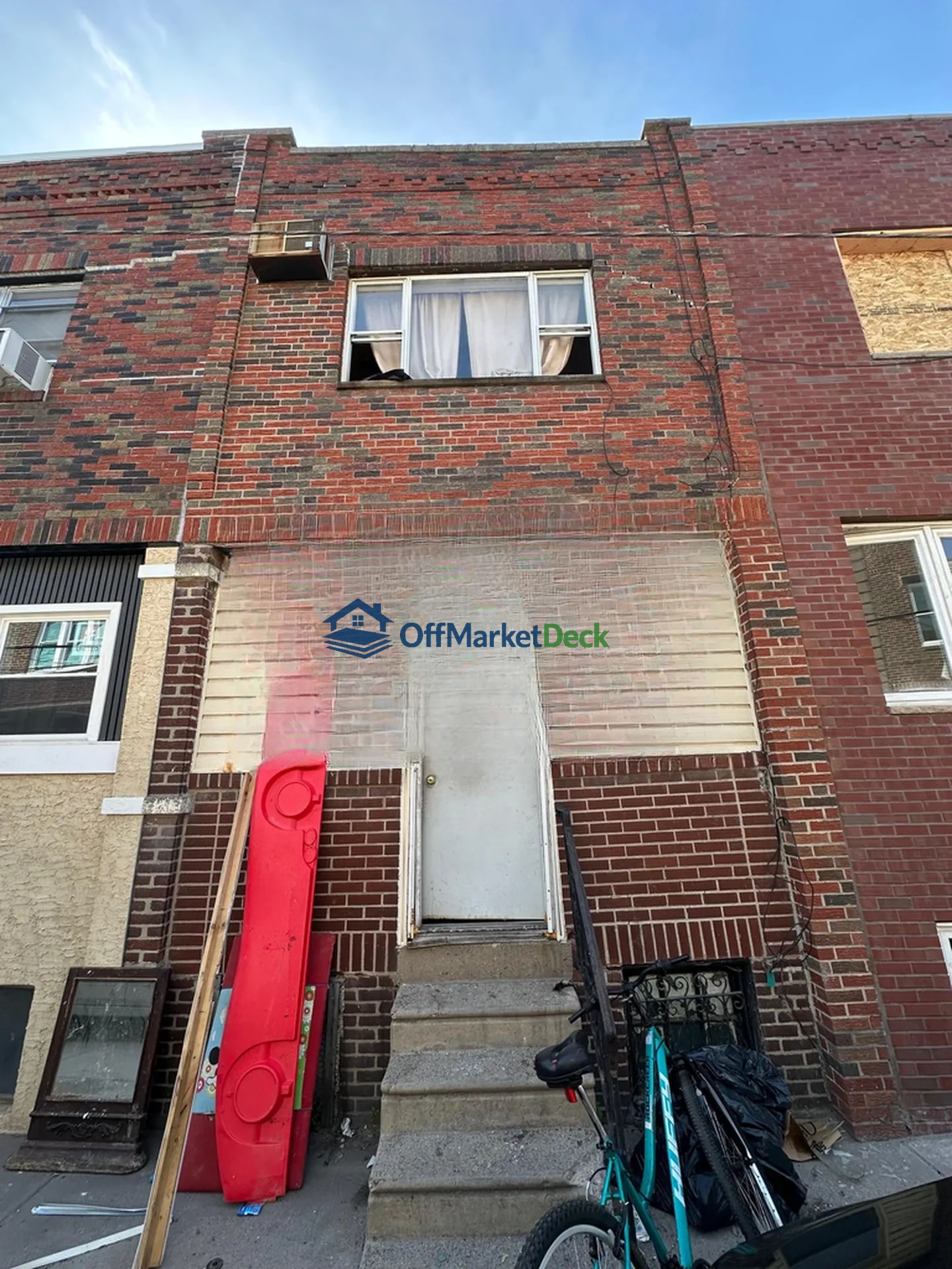 Off-market townhome in Philadelphia, Pennsylvania — 2 beds, 1 bath, $105,000 — photo 4 of 8