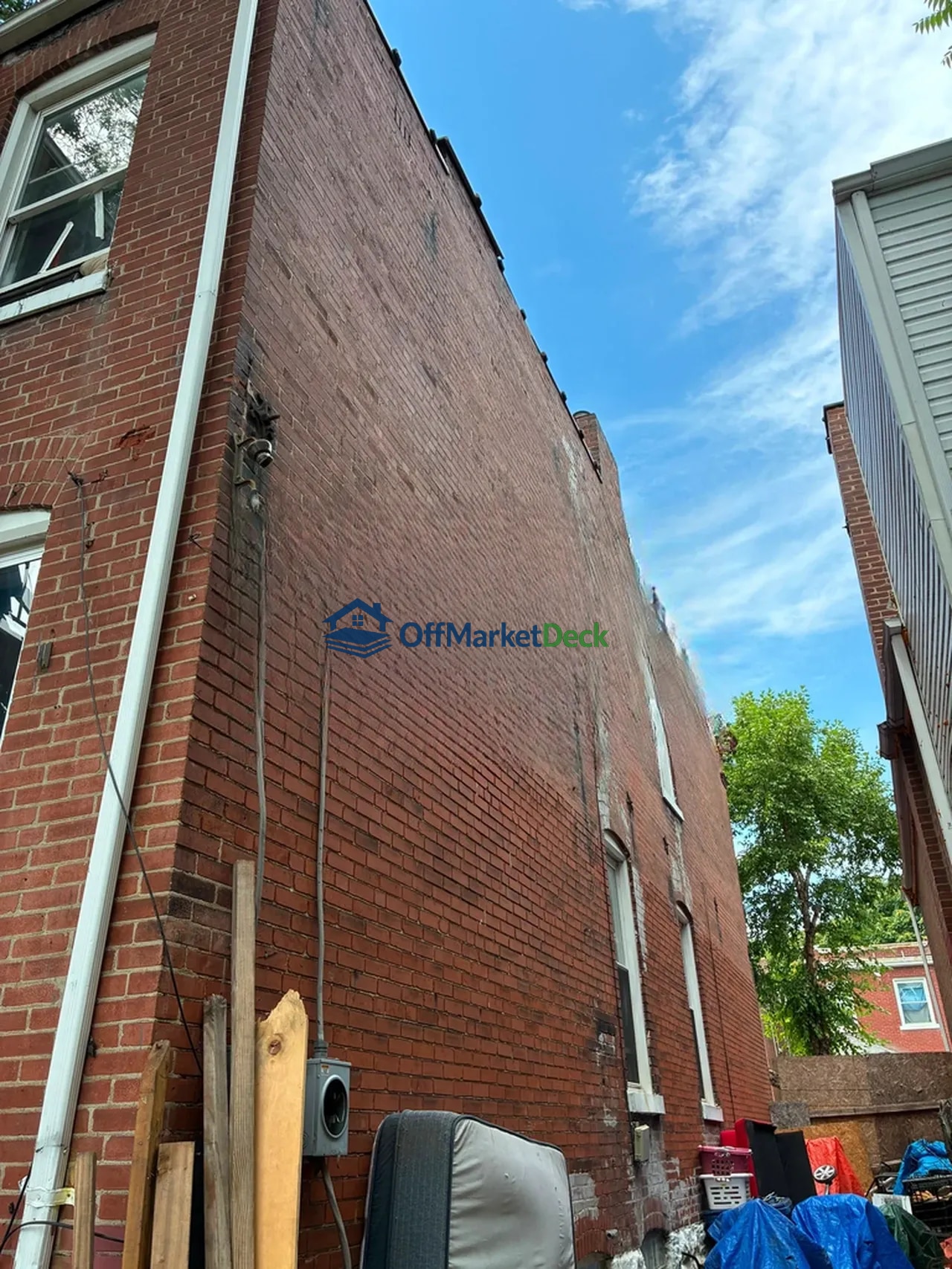 Off-market house in St. Louis, Missouri — 3 beds, 1 bath, $64,900 — photo 5 of 8