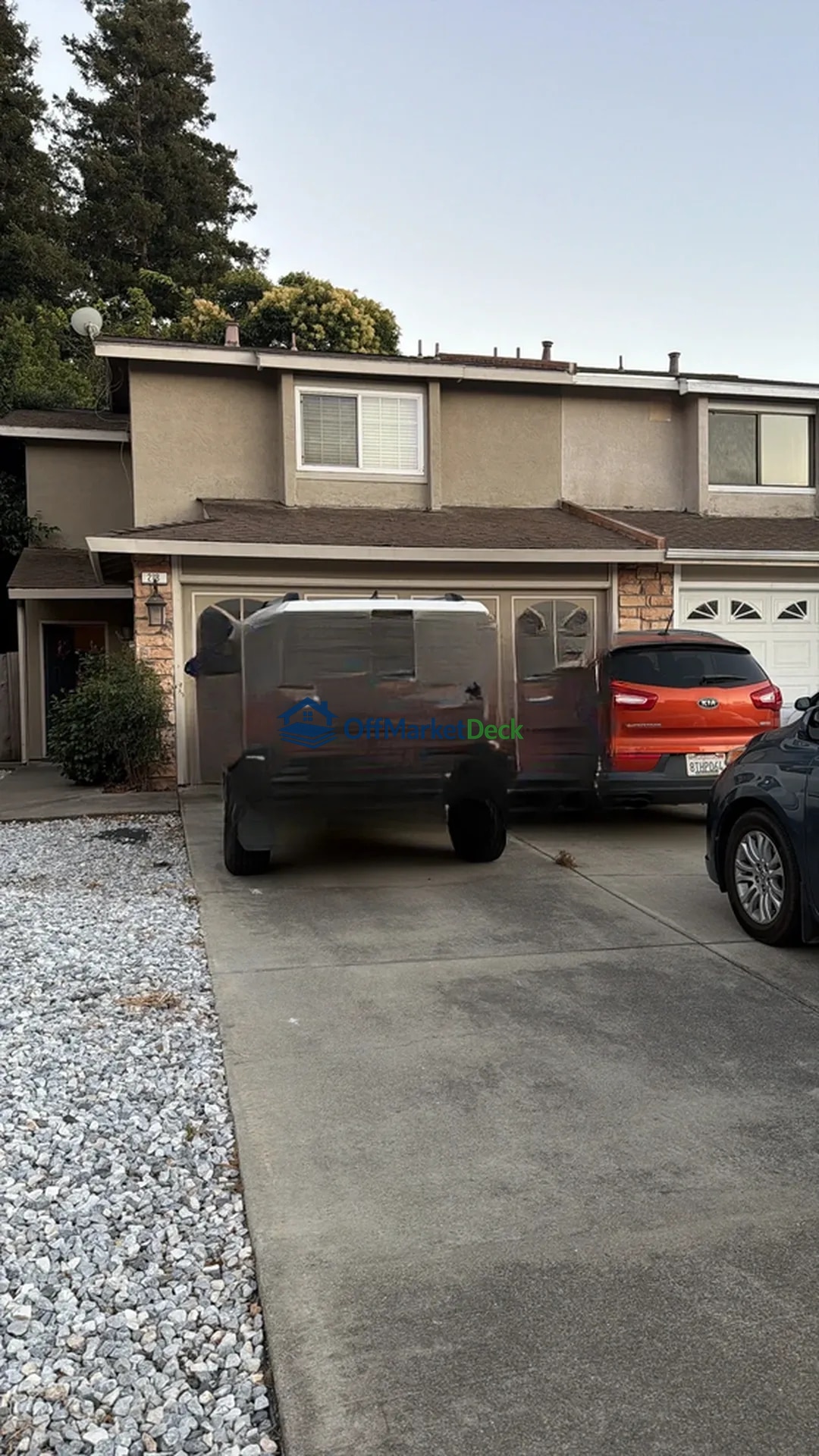 Off-market house in Fremont, California — 3 beds, 2.5 baths, $1,099,900 — photo 2 of 8