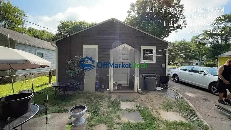 Off-market house in Indianapolis, Indiana — 2 beds, 1 bath, $77,990 — photo 4 of 8