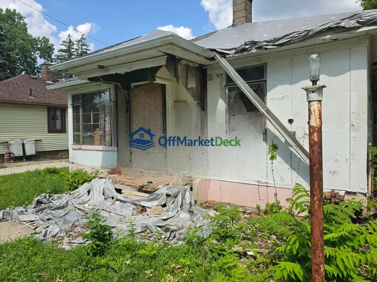 Off-market house in Detroit, Michigan — 3 beds, 1 bath, $13,500 — photo 5 of 8