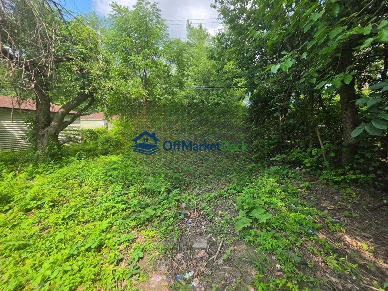 Off-market house in Detroit, Michigan — 3 beds, 1 bath, $13,500 — photo 8 of 8