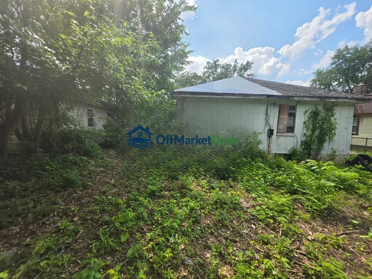 Off-market house in Detroit, Michigan — 3 beds, 1 bath, $13,500 — photo 7 of 8
