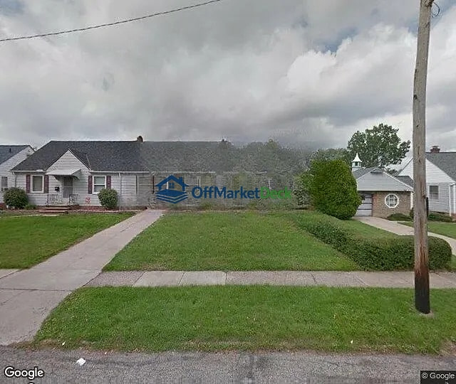 Off-market house in Garfield Heights, Ohio — 3 beds, 1 bath, $60,000
