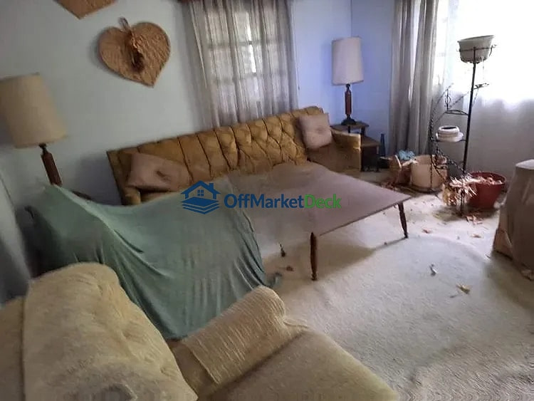 Off-market house in Livingston, South Carolina — 3 beds, 1 bath, $31,200 — photo 2 of 8