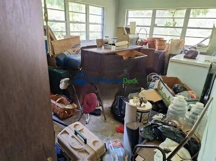 Off-market house in Livingston, South Carolina — 3 beds, 1 bath, $31,200 — photo 6 of 8