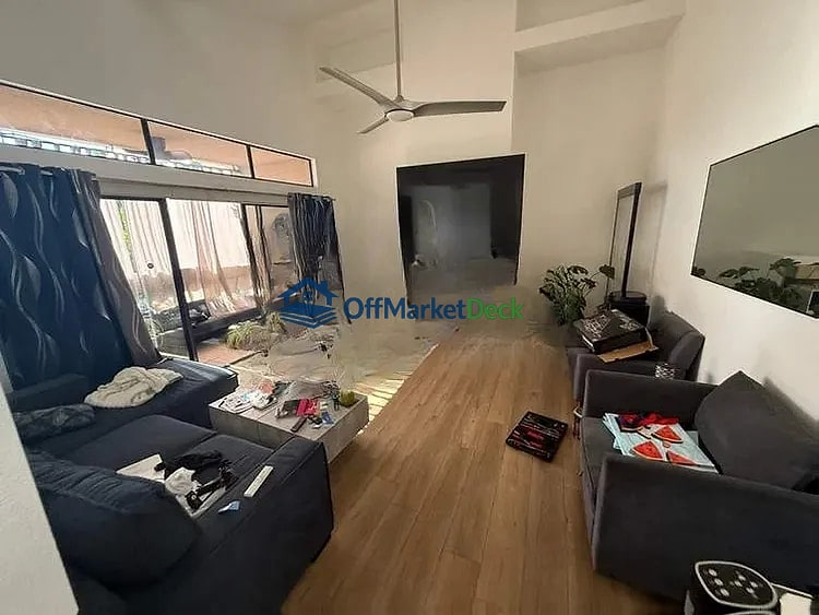 Off-market house in Palm Springs, California — 3 beds, 3 baths, $395,000 — photo 8 of 8
