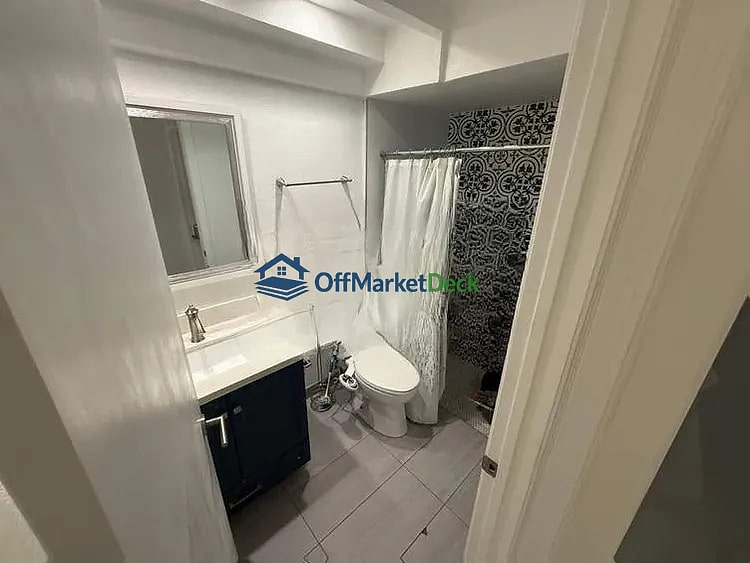 Off-market house in Palm Springs, California — 3 beds, 3 baths, $395,000 — photo 5 of 8