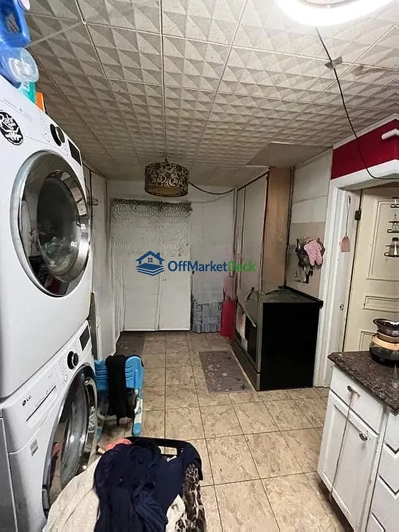 Off-market house in Fort Worth, Texas — 4 beds, 1.5 baths, $135,000