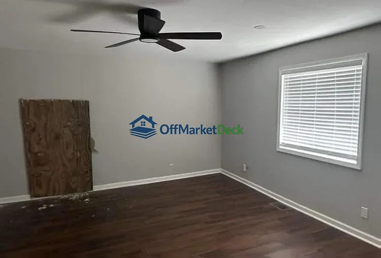 Off-market house in Atlanta, Georgia — 3 beds, 2 baths, $170,000 — photo 3 of 7