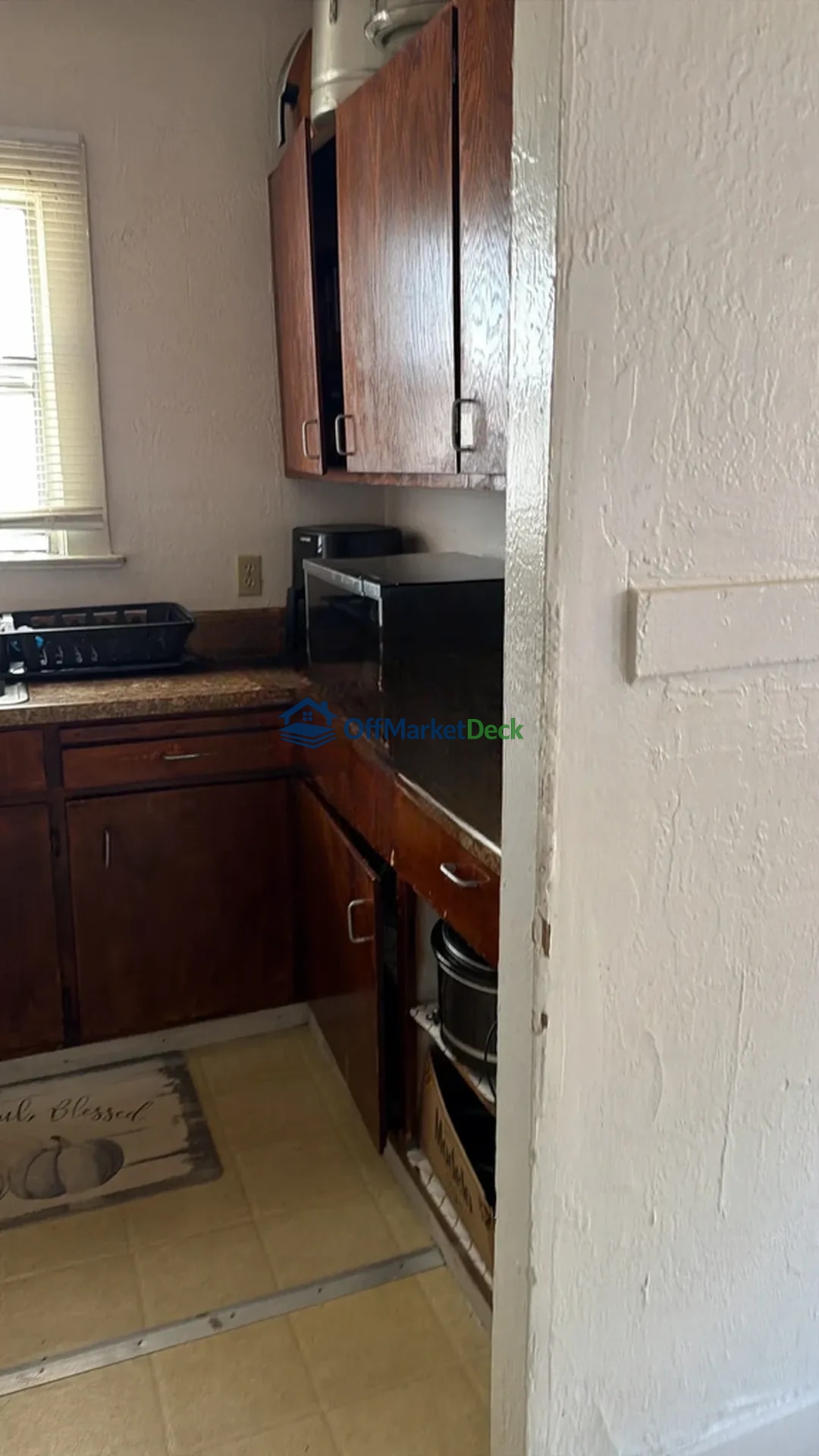 Off-market house in Richmond, California — 3 beds, 1 bath, $268,500 — photo 8 of 8