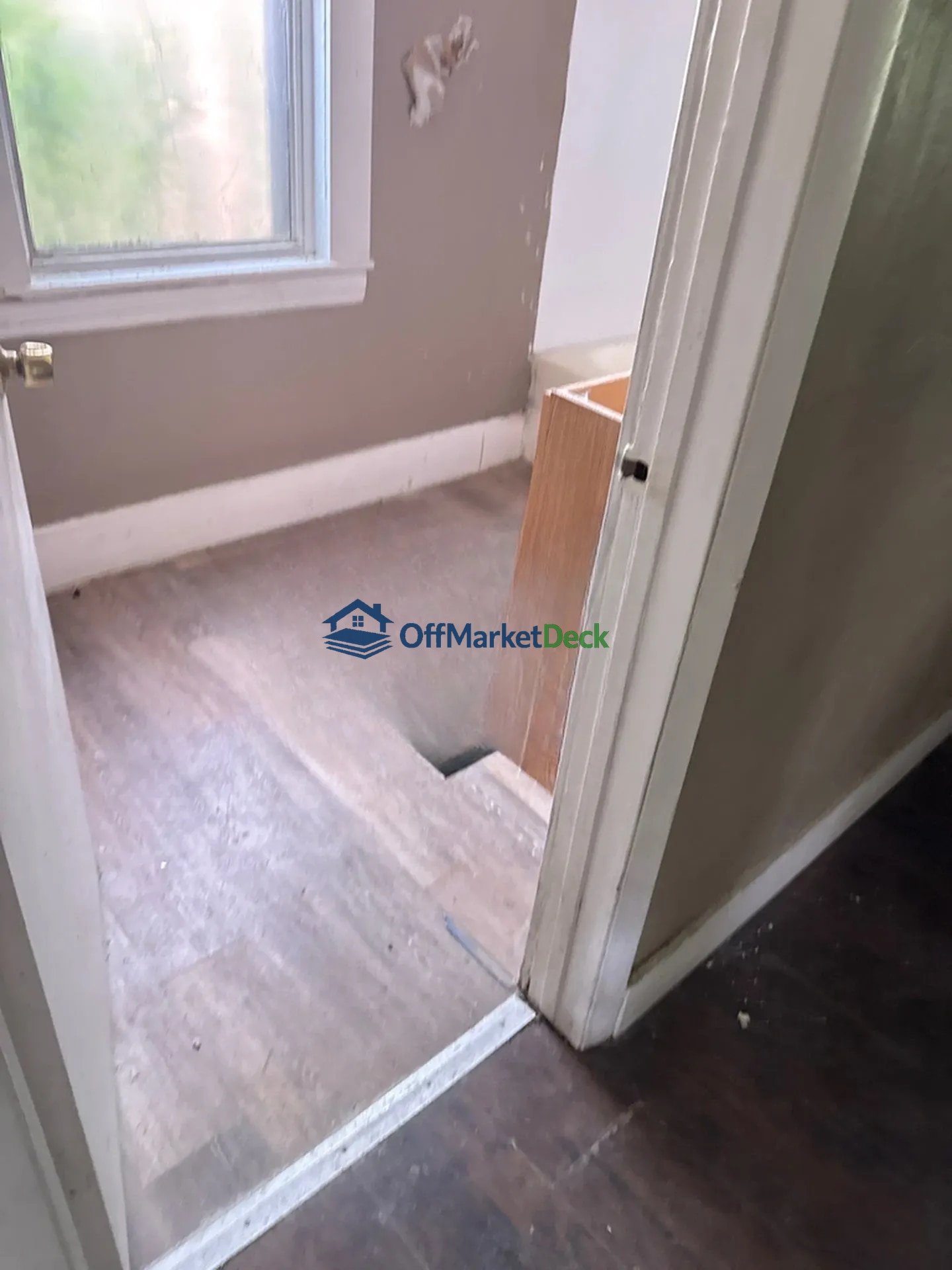 Off-market house in Cleveland, Ohio — 3 beds, 1 bath, $74,000 — photo 2 of 8