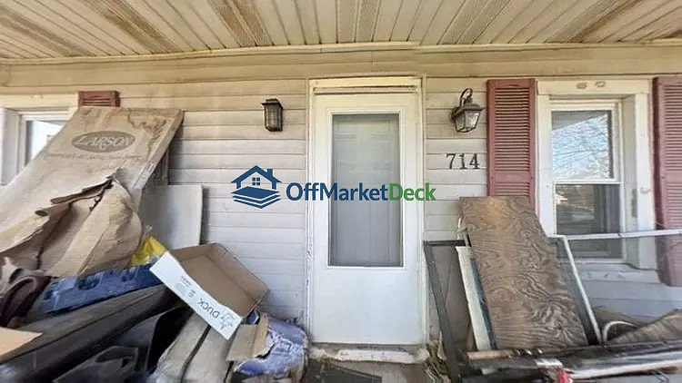 Off-market house in Sturgis, Kentucky — 2 beds, 1 bath, $32,600 — photo 3 of 8
