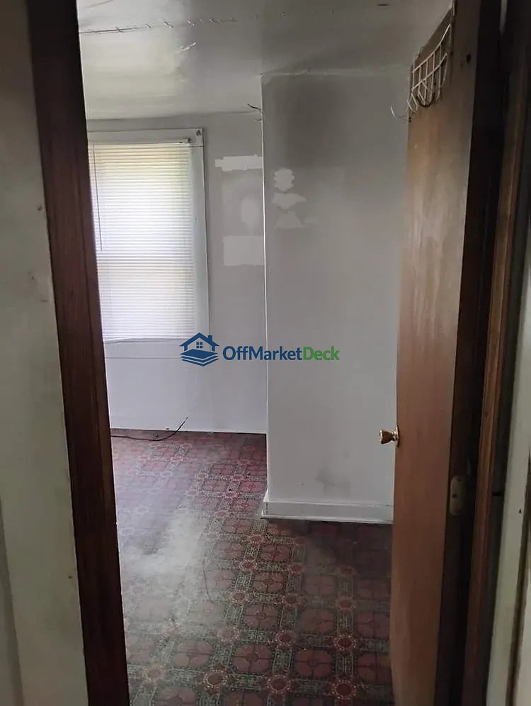 Off-market house in South Boston, Virginia — 2 beds, 1 bath, $37,000 — photo 8 of 8
