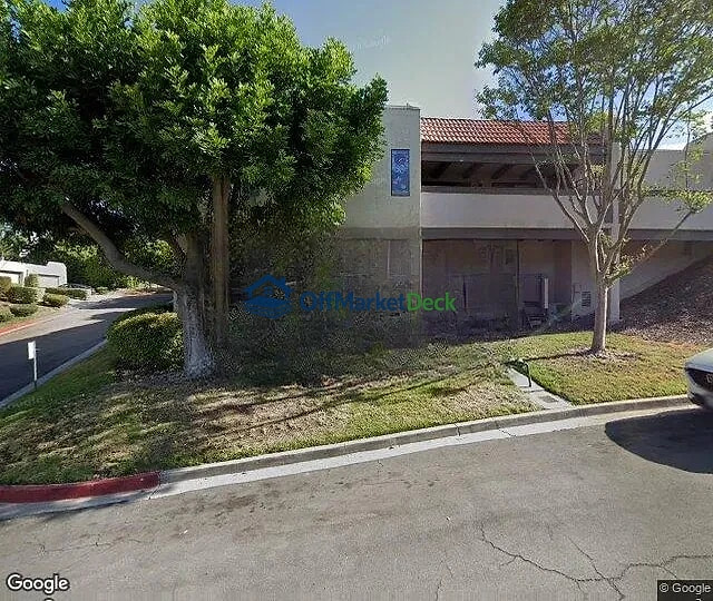 Off-market house in San Diego, California — 3 beds, 2 baths, $649,900 — photo 2 of 3