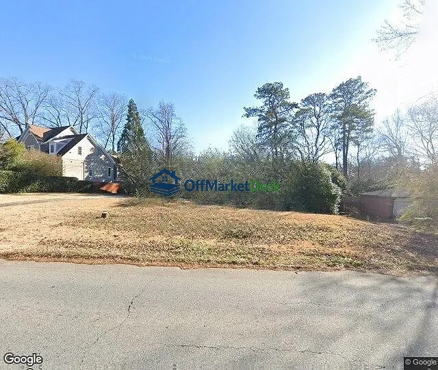 Off-market house in Atlanta, Georgia — 3 beds, 3 baths, $650,000 — photo 3 of 3