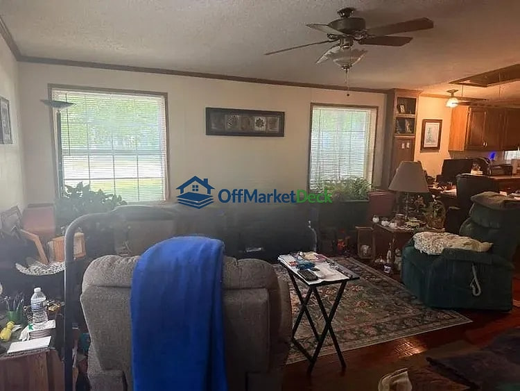 Off-market house in Cloverdale, Indiana — 3 beds, 2 baths, $78,000 — photo 3 of 8