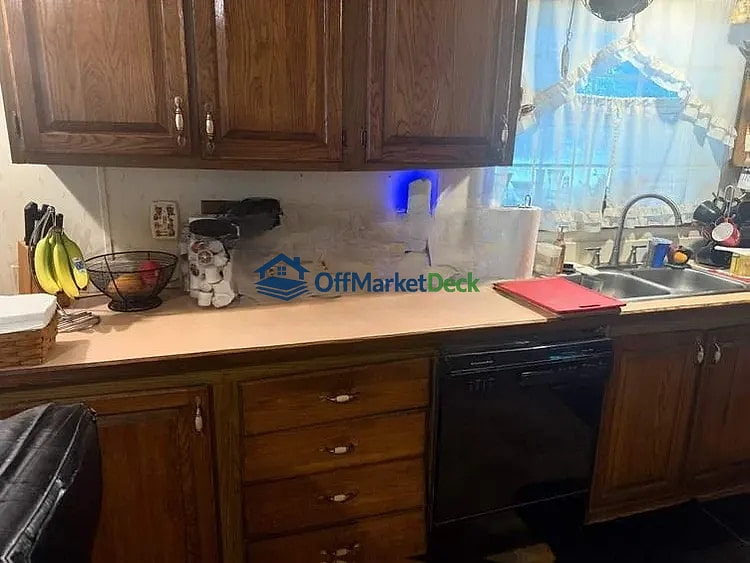 Off-market house in Cloverdale, Indiana — 3 beds, 2 baths, $78,000 — photo 7 of 8