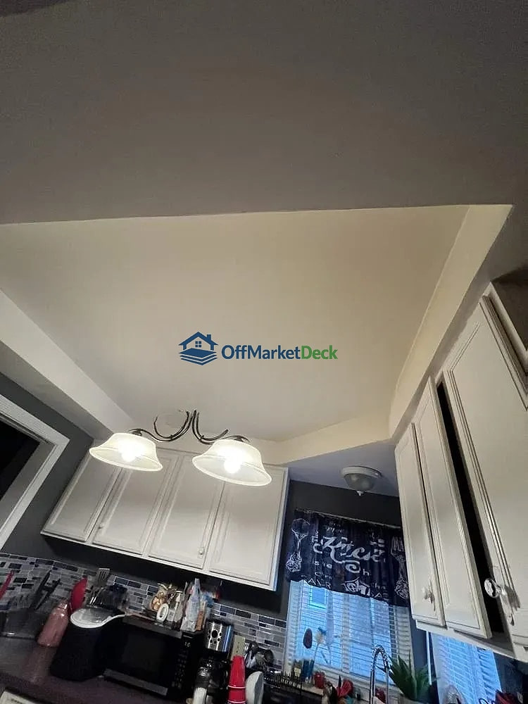 Off-market house in Eastpointe, Michigan — 3 beds, 1 bath, $95,400 — photo 8 of 8