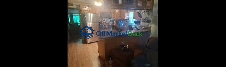 Off-market house in Wurtland, Kentucky — 2 beds, 1 bath, $57,600 — photo 7 of 8