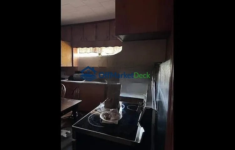 Off-market house in South Pittsburg, Tennessee — 2 beds, 1 bath, $111,450 — photo 8 of 8