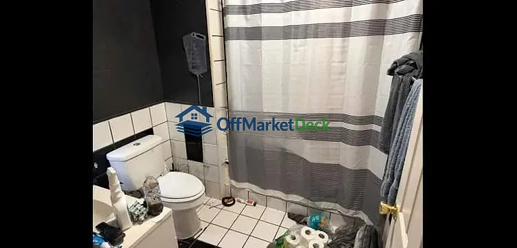Off-market house in Greeneville, Tennessee — 3 beds, 1 bath, $167,000 — photo 3 of 8