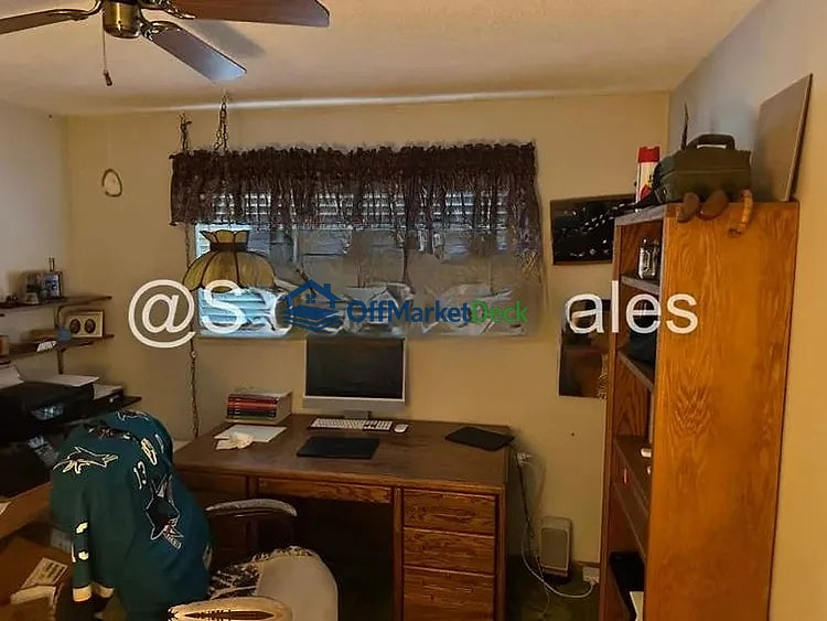 Off-market house in Rancho Cordova, California — 4 beds, 2 baths, $340,000 — photo 2 of 8