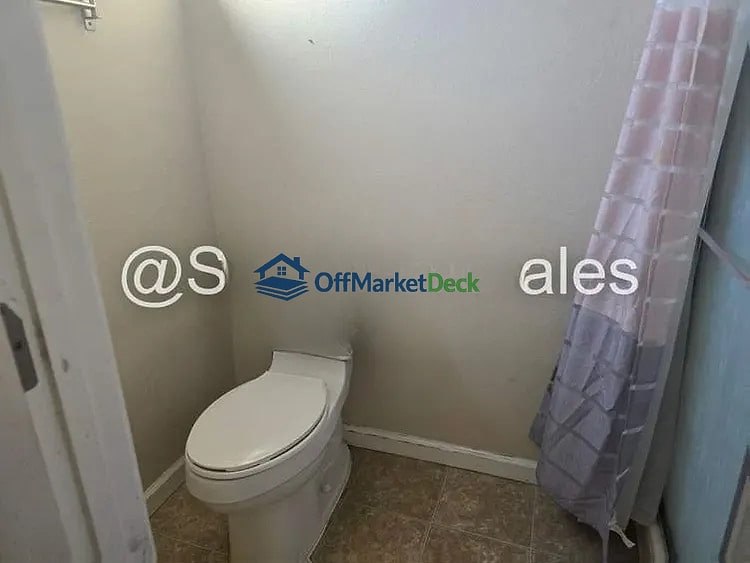 Off-market house in Sacramento, California — 4 beds, 2 baths, $335,000 — photo 8 of 8