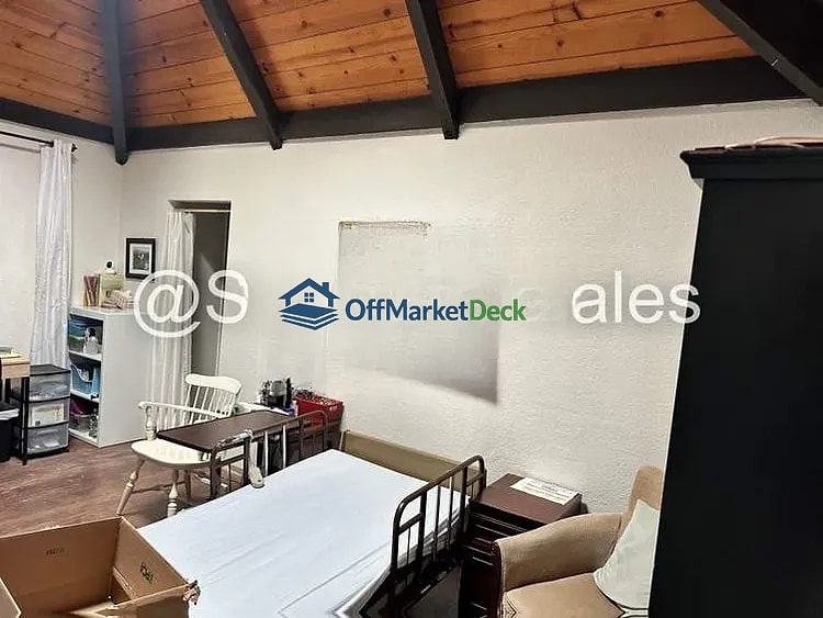 Off-market house in El Dorado Hills, California — 3 beds, 2.5 baths, $540,000 — photo 2 of 8