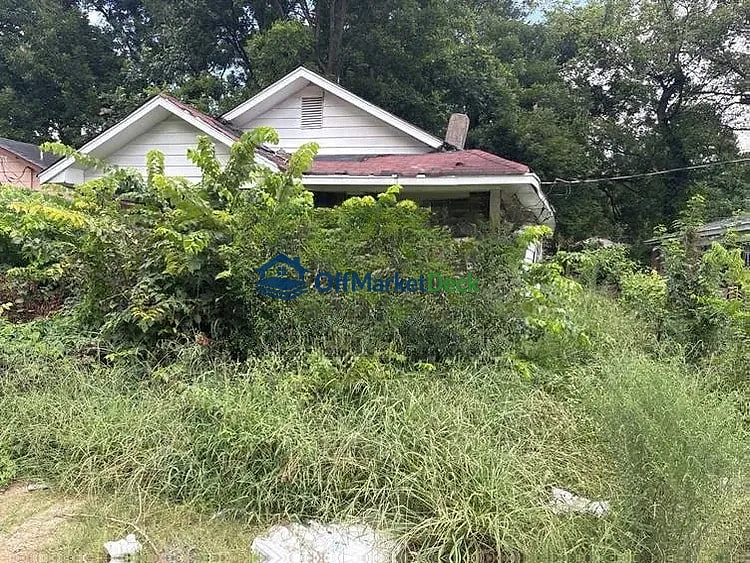 Off-market house in Memphis, Tennessee — 2 beds, 1 bath, $25,000 — photo 3 of 6