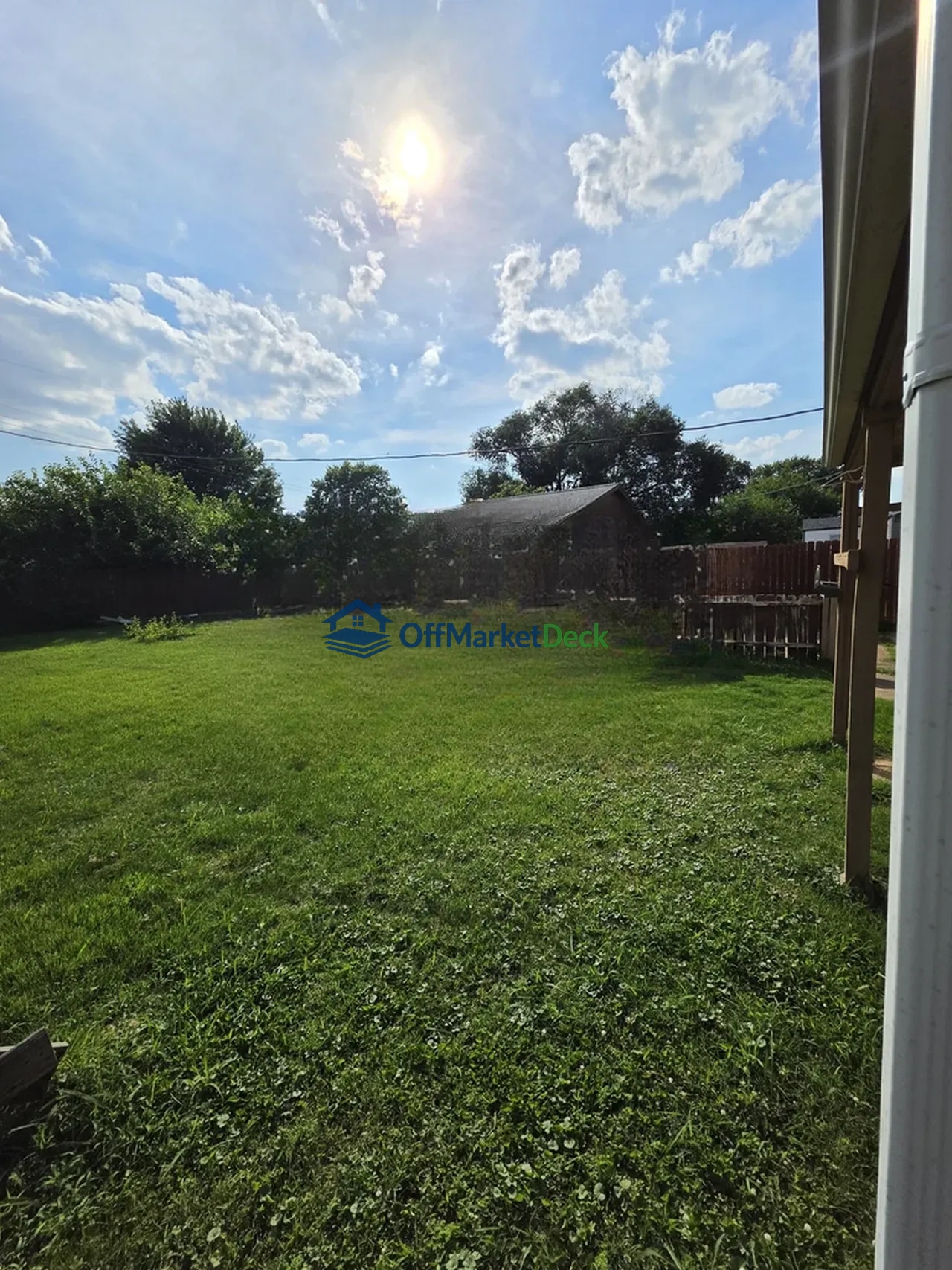 Off-market house in St. Louis, Missouri — 2 beds, 1 bath, $84,900 — photo 4 of 8