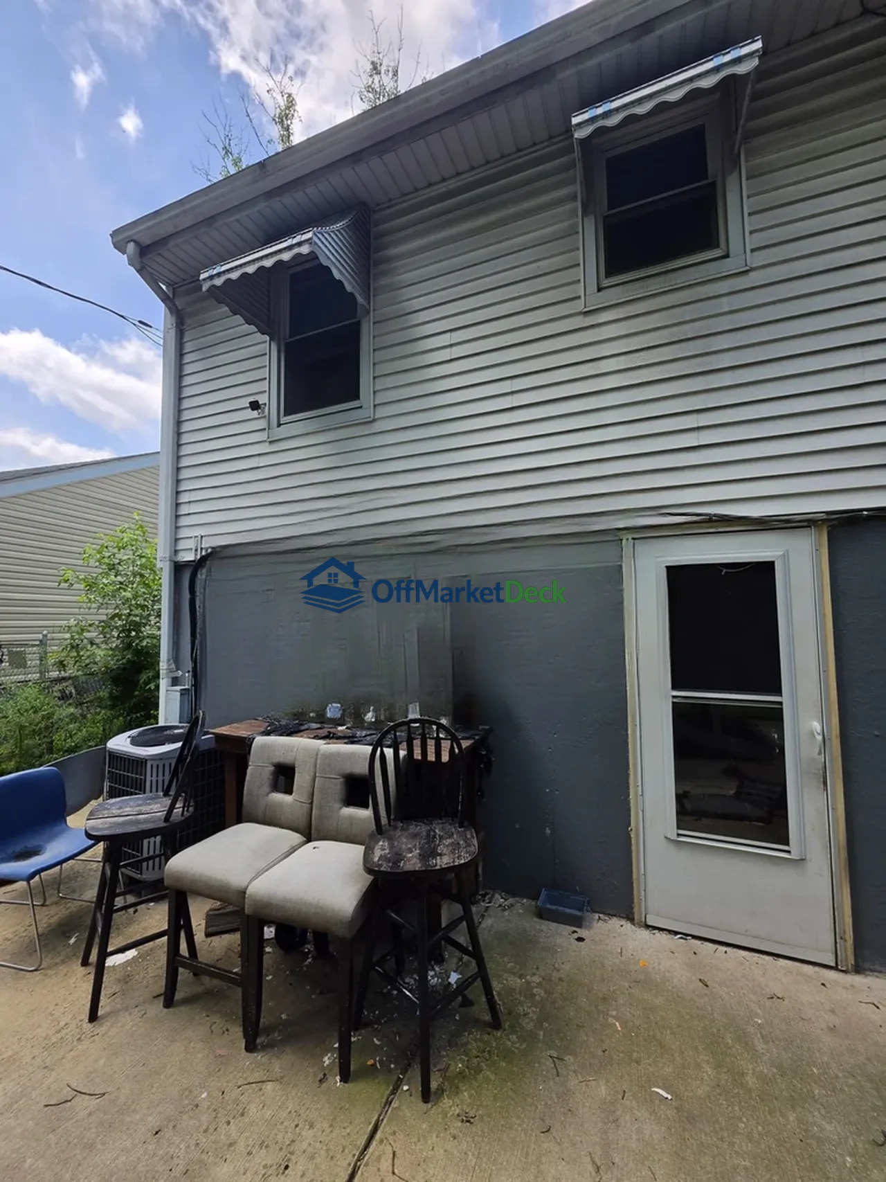 Off-market house in Ferguson, Missouri — 3 beds, 2 baths, $49,900 — photo 2 of 8