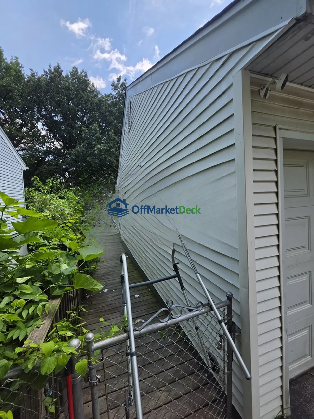 Off-market house in Ferguson, Missouri — 3 beds, 2 baths, $49,900 — photo 8 of 8