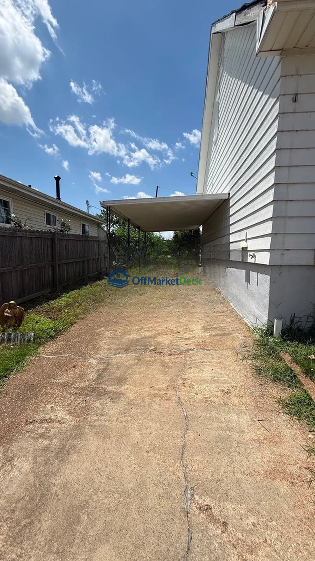 Off-market house in St. Louis, Missouri — 3 beds, 1 bath, $44,900 — photo 4 of 8