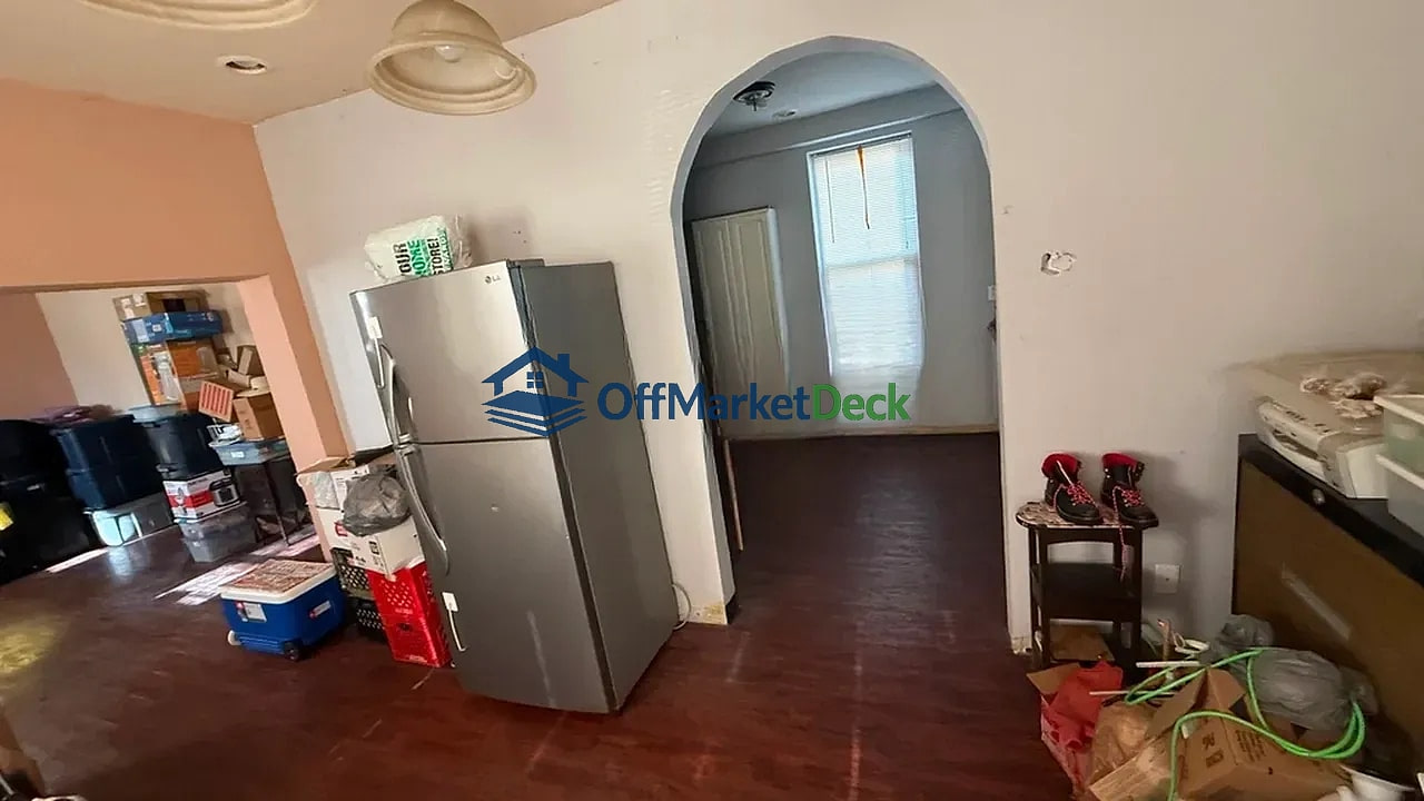 Off-market house in St. Louis, Missouri — 2 beds, 1 bath, $31,900 — photo 6 of 8
