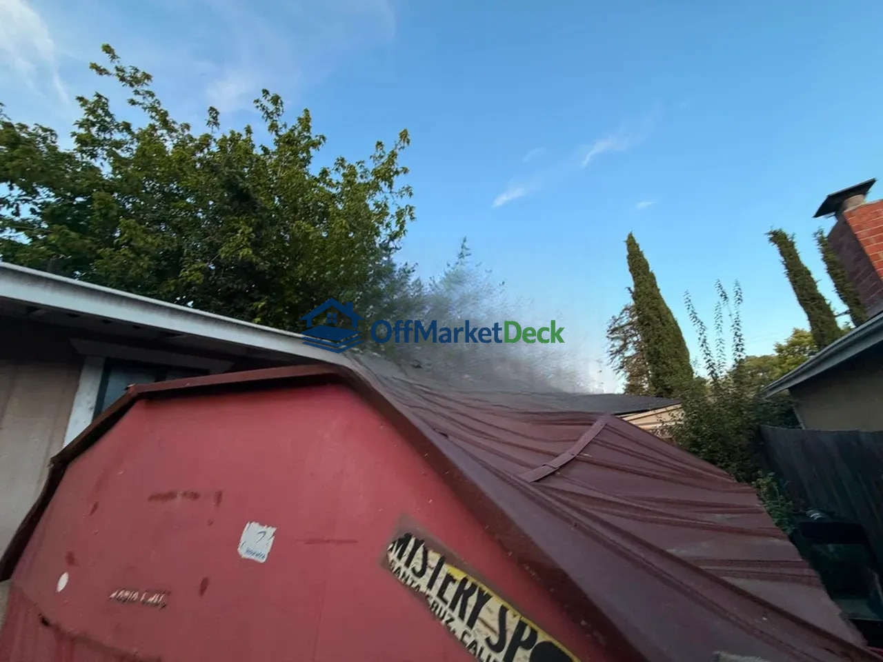 Off-market house in Redwood City, California — 2 beds, 2 baths, $964,900 — photo 4 of 8