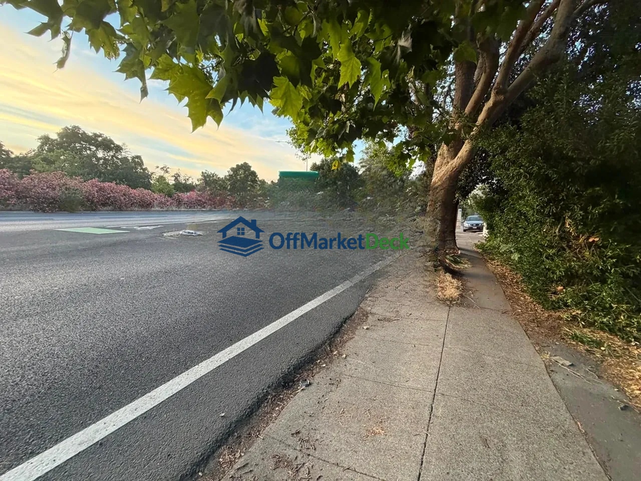 Off-market house in Redwood City, California — 2 beds, 2 baths, $964,900 — photo 6 of 8