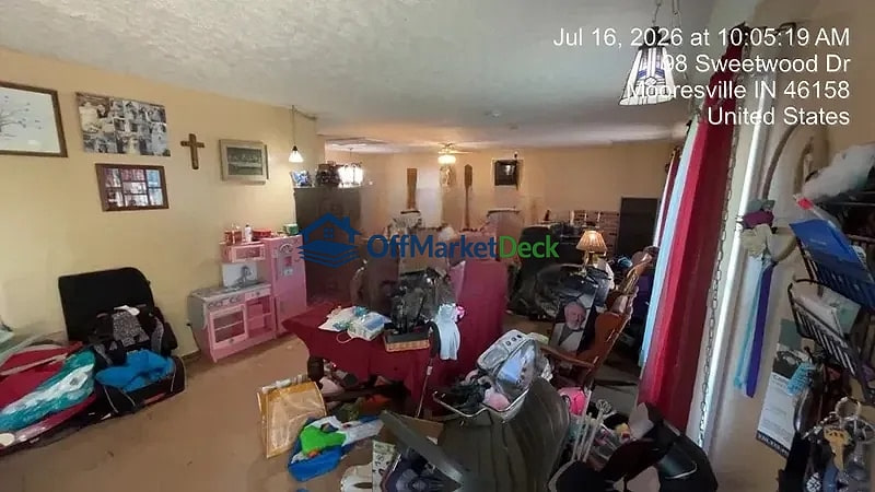 Off-market house in Mooresville, Indiana — 3 beds, 1 bath, $149,900 — photo 7 of 8