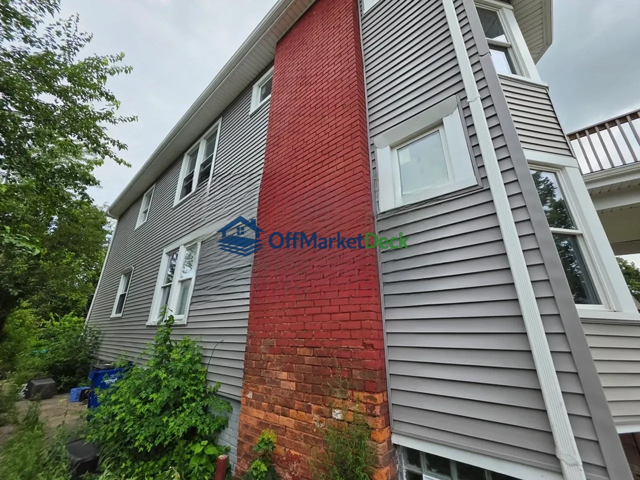 Off-market multi family in Detroit, Michigan — 6 beds, 2 baths, $29,900 — photo 3 of 8
