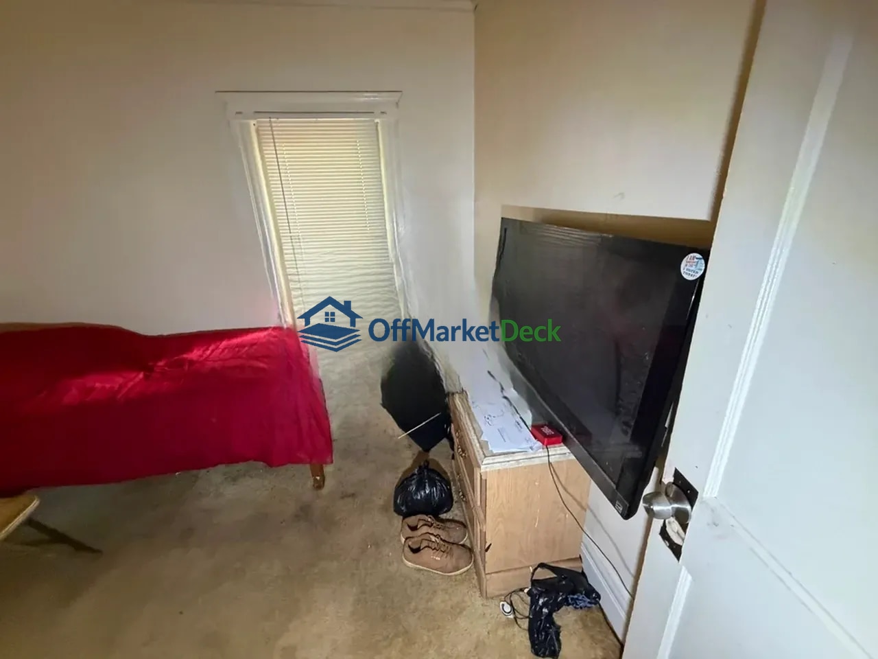 Off-market house in Detroit, Michigan — 4 beds, 1 bath, $30,900 — photo 7 of 8