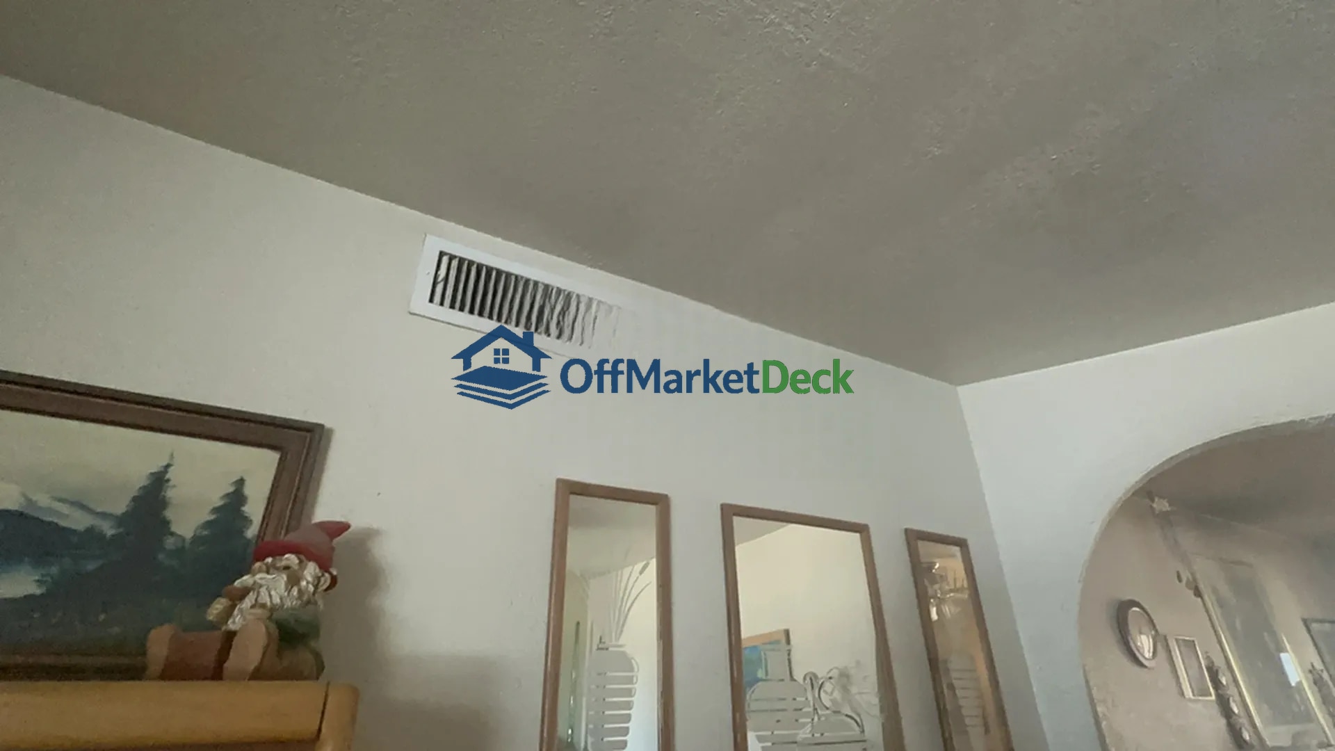 Off-market house in Peoria, Arizona — 3 beds, 2 baths, $249,990 — photo 4 of 8