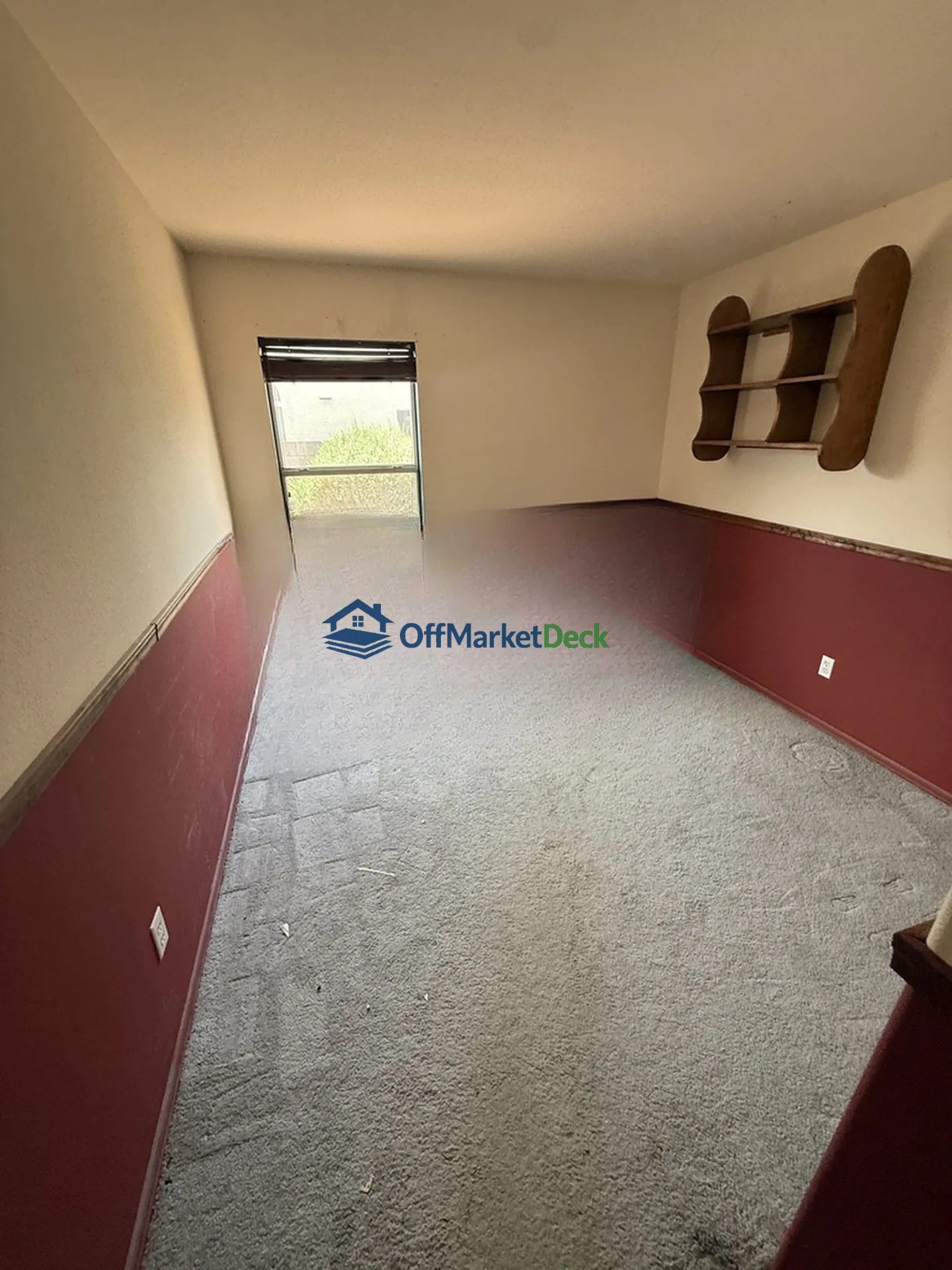 Off-market house in Tempe, Arizona — 3 beds, 2 baths, $434,990 — photo 4 of 8