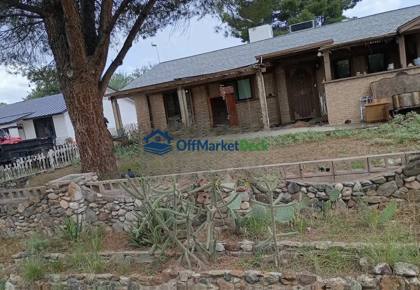 Off-market house in Cottonwood, Arizona — 3 beds, 2 baths, $299,990 — photo 8 of 8
