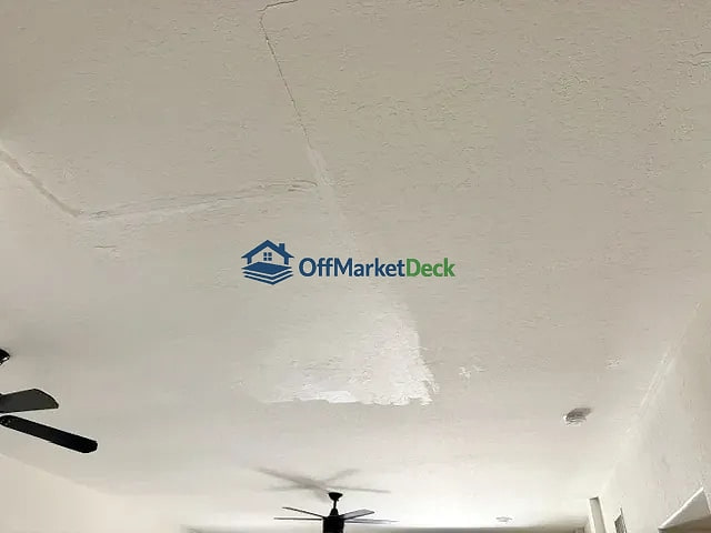 Off-market house in Chandler, Arizona — 3 beds, 2 baths, $459,990 — photo 5 of 8