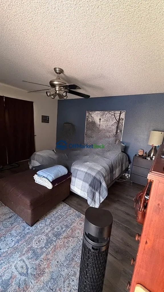 Off-market house in Mesa, Arizona — 4 beds, 2 baths, $509,990 — photo 3 of 8