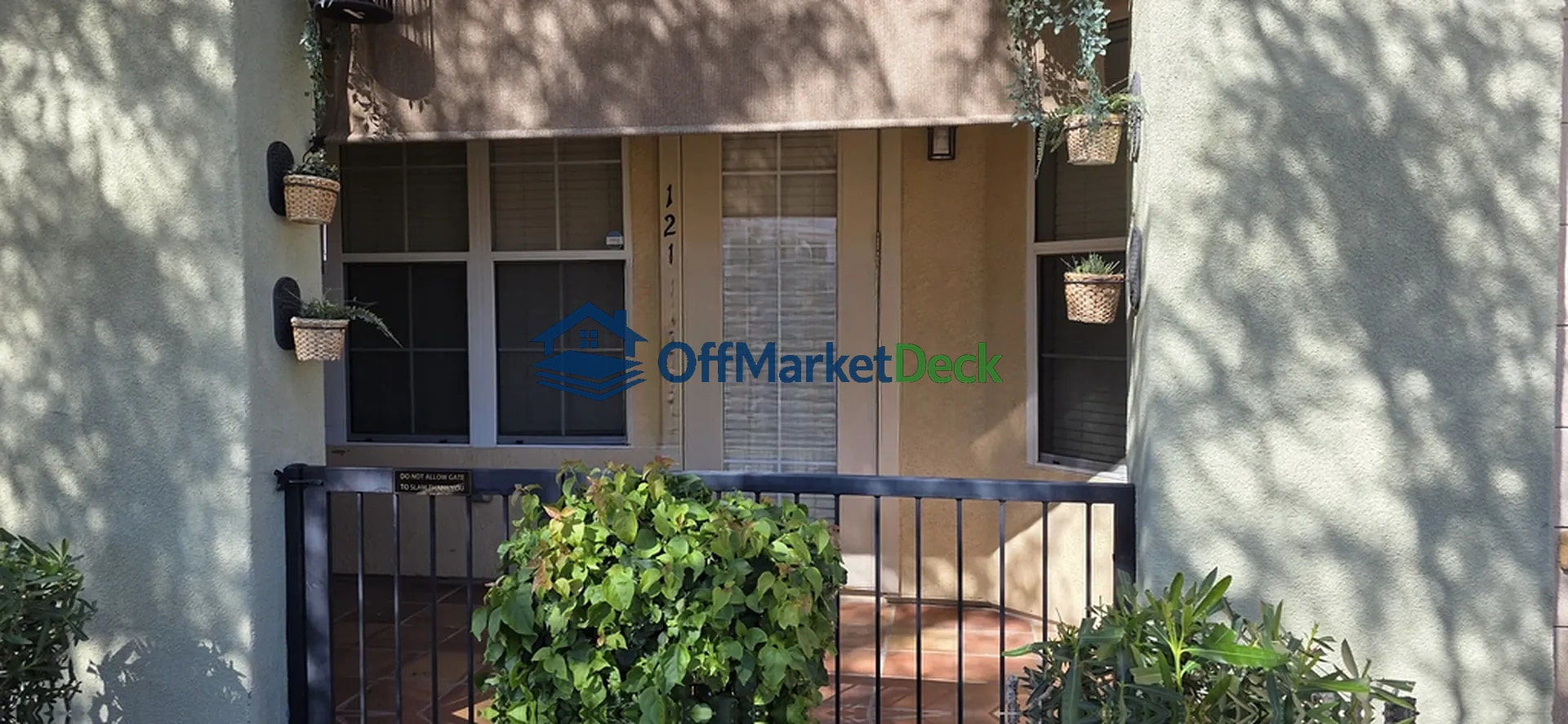 Off-market house in Sun City, Arizona — 2 beds, 2 baths, $224,990 — photo 5 of 8