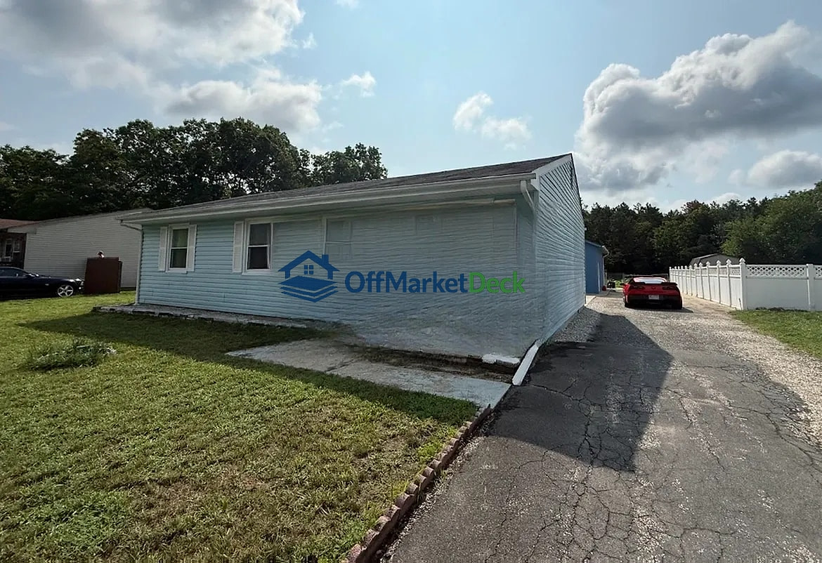 Off-market house in Buena Vista Township, New Jersey — 3 beds, 1.5 baths, $210,000