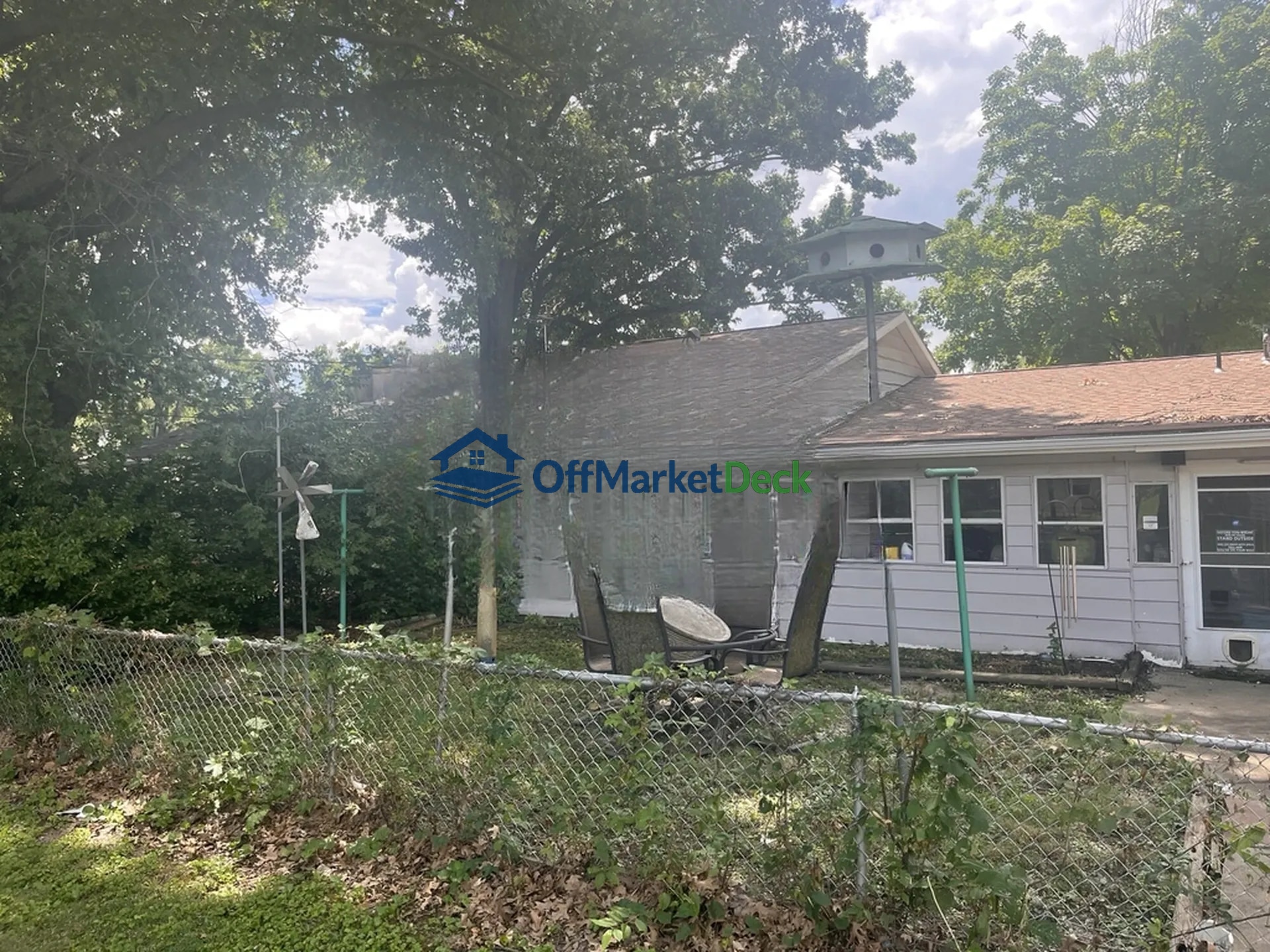 Off-market house in Sauget, Illinois — 3 beds, 1 bath, $64,000 — photo 5 of 8