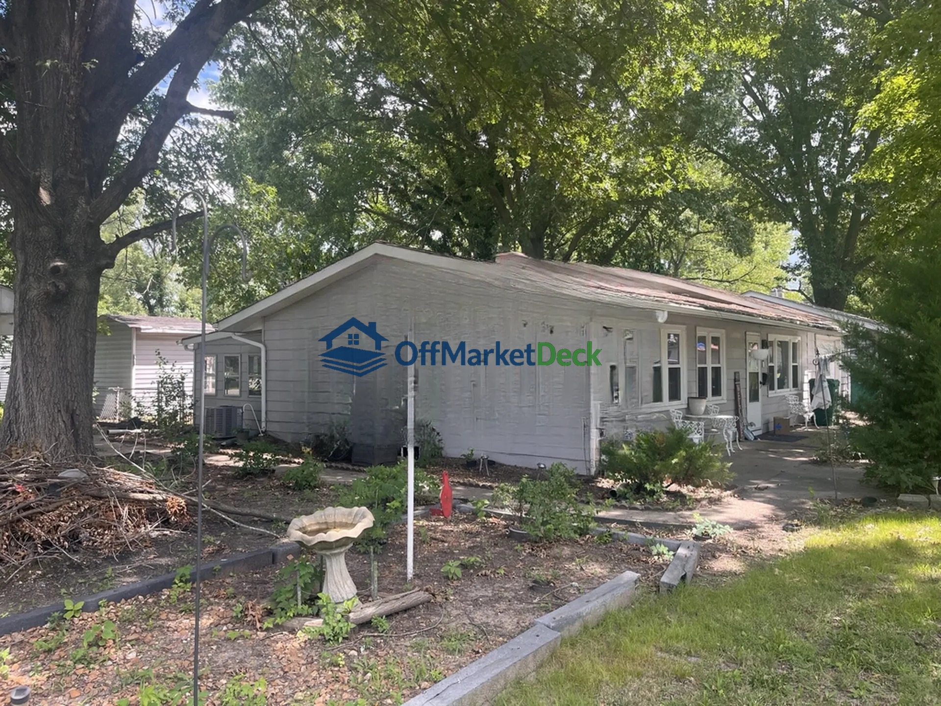 Off-market house in Sauget, Illinois — 3 beds, 1 bath, $64,000 — photo 8 of 8