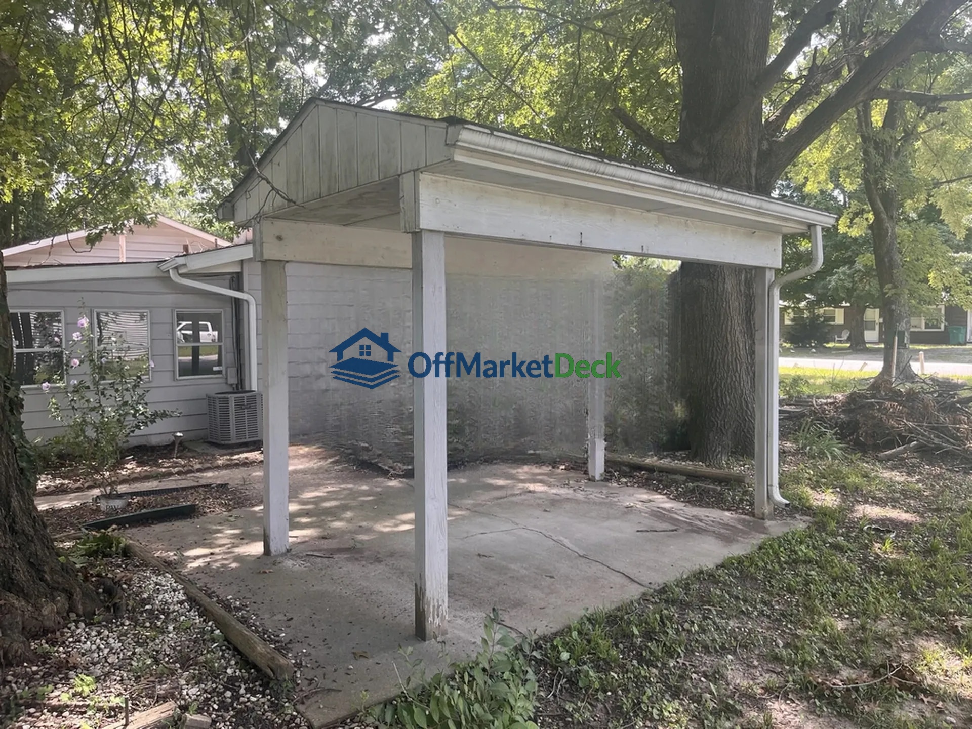 Off-market house in Sauget, Illinois — 3 beds, 1 bath, $64,000 — photo 6 of 8